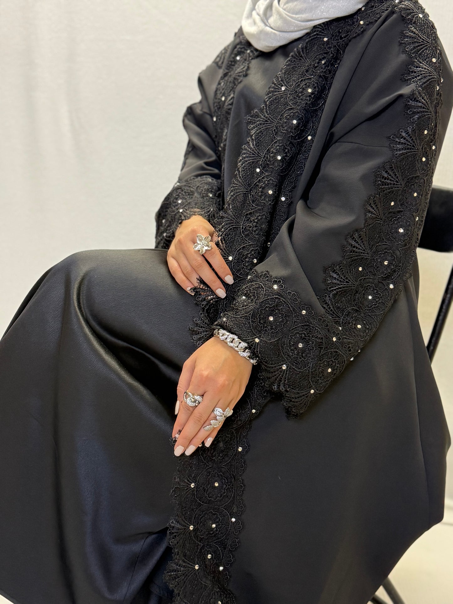 Un ensemble abaya et sous-abaya