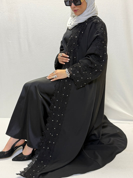 Un ensemble abaya et sous-abaya