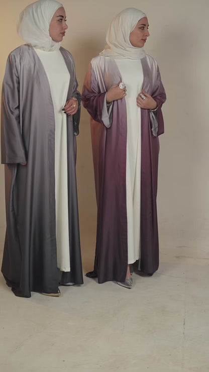 Abaya en soie aux couleurs dégradées avec sous-abaya blanche